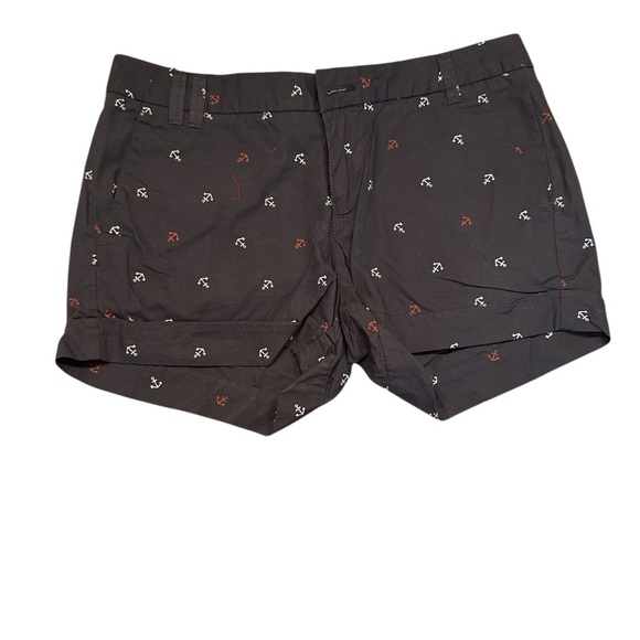H&M Women’s Black Cuffed Shorts with Mini Anchor Print - Picture 2 of 4